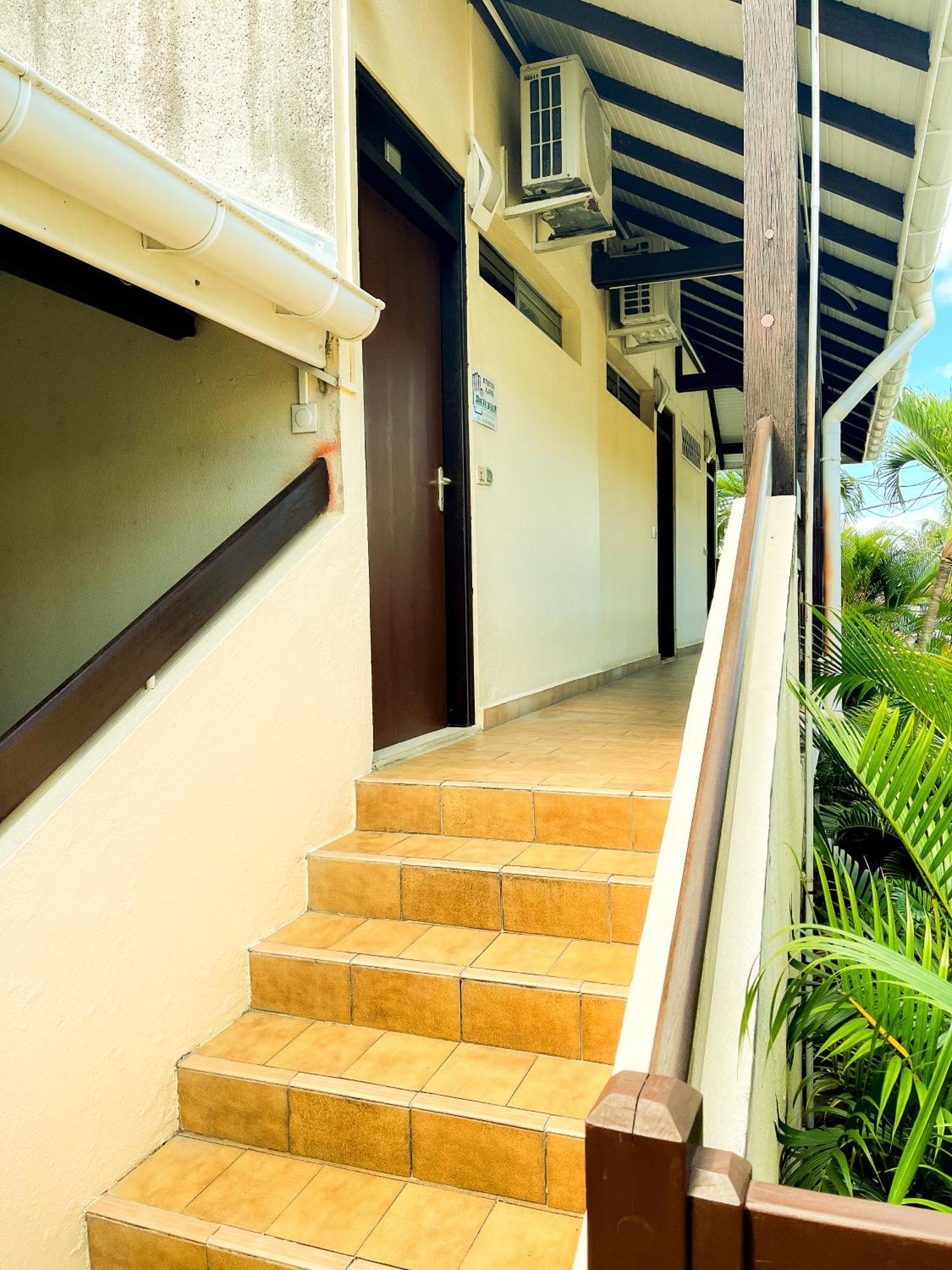 Charmant Studio Mezzanine - Caraibes Zen - Gosier - Proche De La Mer Le Gosier  Ngoại thất bức ảnh